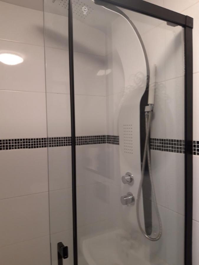 Apartament Wika ワルシャワ エクステリア 写真
