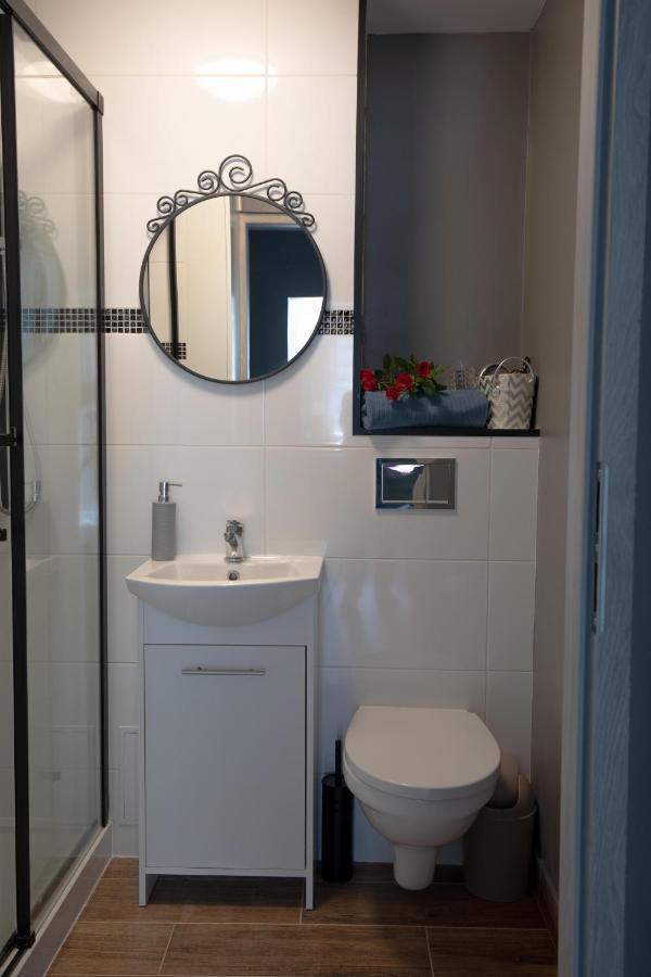 Apartament Wika ワルシャワ エクステリア 写真
